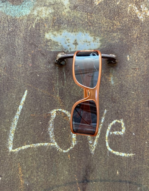 Occhiali da sole anni ’90 🧡